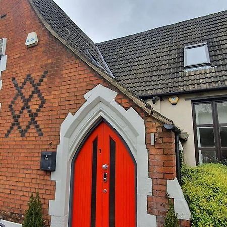 The Chapel Cottage By Ritual Stays هيميل هيمبستيد المظهر الخارجي الصورة
